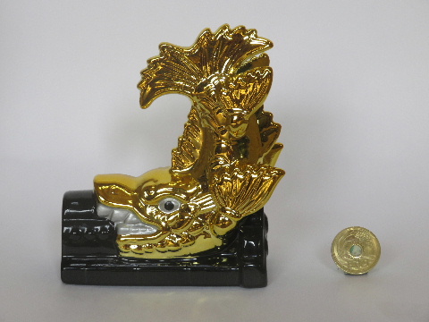 金ぴか土産・置物コレクション<br>Gold color souvenir and ornament