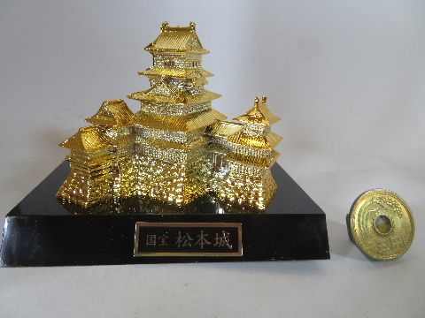 金ぴか土産・置物コレクションu003cbru003eGold color souvenir and ornament of Japanu003cbru003e日本的金色礼物